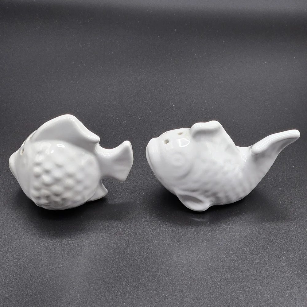 Pier 1 Imports White Puffer Koi Fish Salt & Pepper Shaker Set Italy